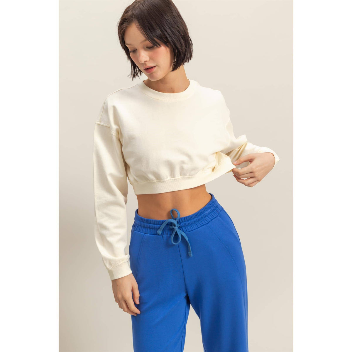 Crew Neck Long Sleeve Crop Sweatshirt
