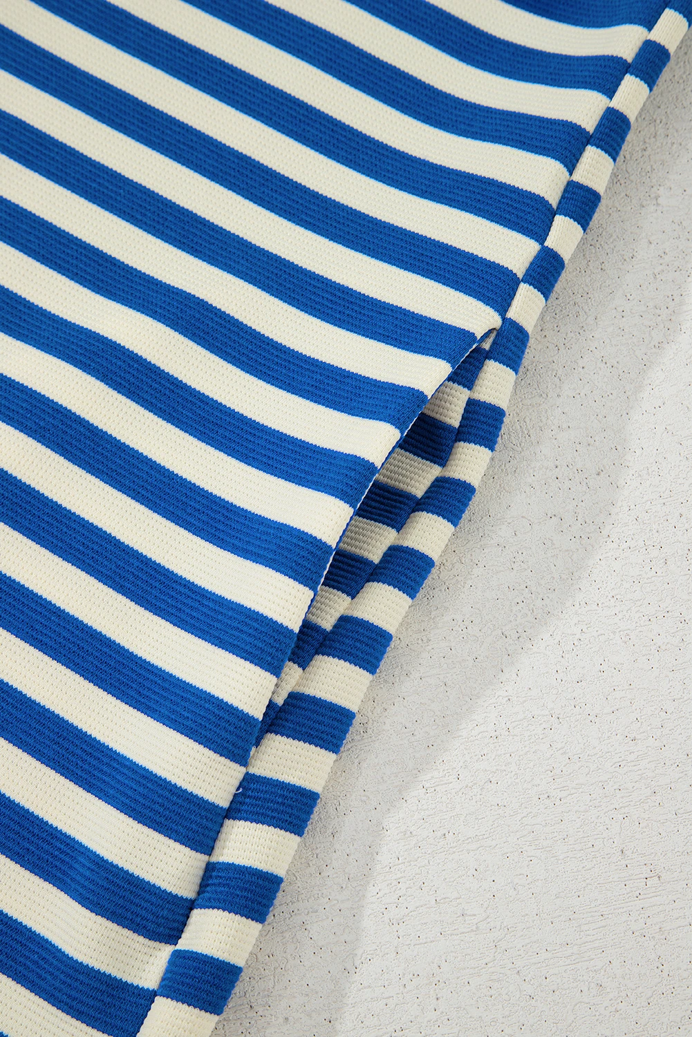 Stripe Print Contrast Collar Split Neck Flutter Sleeve Short